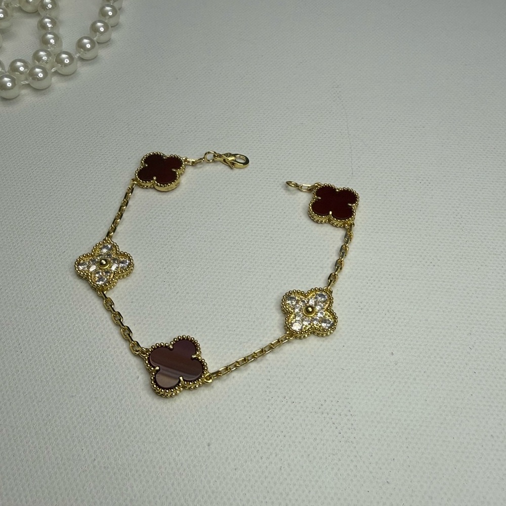 Gold and Red Bracelet four clover - Picture 8 of 8